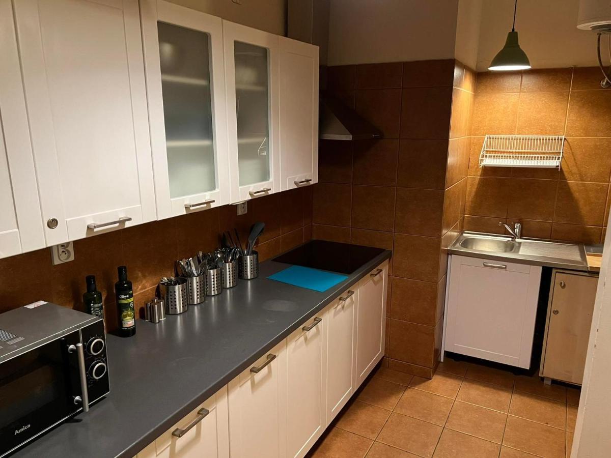50 People Bis Apartment Krakau